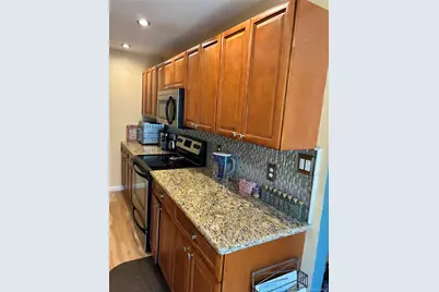 1006 Skyline Drive, Coram, NY 11727 - Photo 17