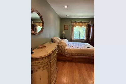1006 Skyline Drive, Coram, NY 11727 - Photo 21