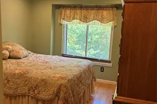 1006 Skyline Dr, Coram, NY 11727 - Photo 23