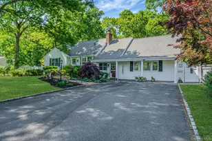 53 Mobrey Ln, Smithtown, NY 11787 - Photo 3
