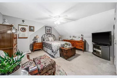 53 Mobrey Lane, Smithtown, NY 11787 - Photo 19