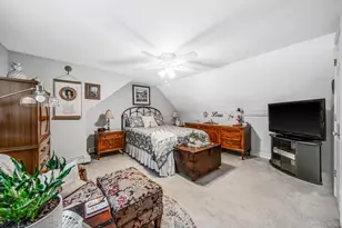 53 Mobrey Ln, Smithtown, NY 11787 - Photo 19