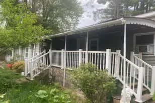 136 Quaker Rd Trailer Park, Pomona, NY 10970 - Photo 3