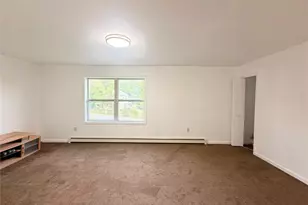 42 Old Sackett Rd, Rock Hill, NY 12775 - Photo 13