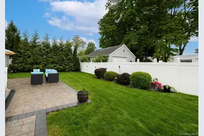 582 Washington Avenue, West Hempstead, NY 11552 - Photo 21