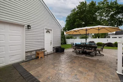 582 Washington Avenue, West Hempstead, NY 11552 - Photo 23