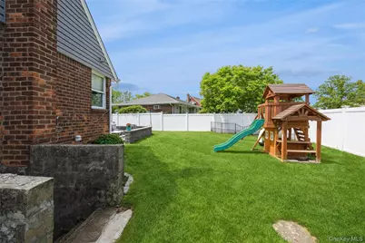 3881 Miller Place, Levittown, NY 11756 - Photo 31