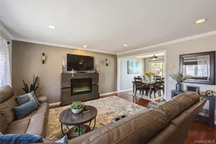 3881 Miller Pl, Levittown, NY 11756 - Photo 5