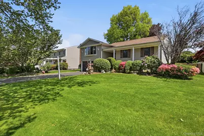 30 Columbine Lane, Kings Park, NY 11754 - Photo 3