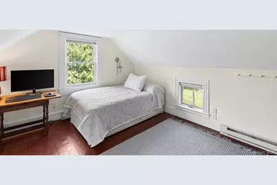 24 Baycrest Avenue, Westhampton, NY 11977 - Photo 11