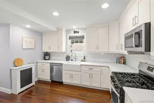 104 Elm St, Sayville, NY 11782 - Photo 15