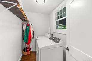 104 Elm St, Sayville, NY 11782 - Photo 17