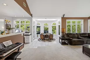 16 Katavolos Dr, Tomkins Cove, NY 10986 - Photo 9