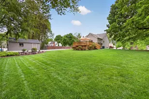 6 Colonial Dr, New City, NY 10956 - Photo 27