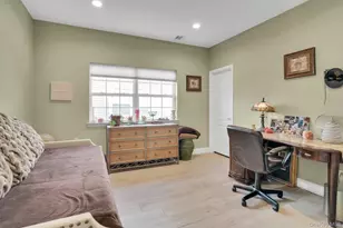 9 Windwatch Dr, Hauppauge, NY 11788 - Photo 39
