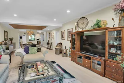 9 Windwatch Drive, Hauppauge, NY 11788 - Photo 21