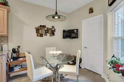9 Windwatch Drive, Hauppauge, NY 11788 - Photo 29