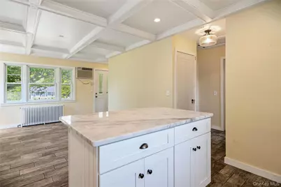 115 Chapel Avenue, Patchogue, NY 11772 - Photo 9