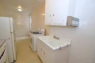 29 Abeel St, Yonkers, NY 10705 - Photo 13