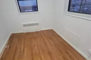 10-40 Neilson St, Far Rockaway, NY 11639 - Photo 5