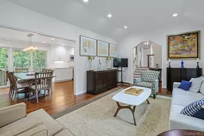 305 Stratton Road, New Rochelle, NY 10804 - Photo 15