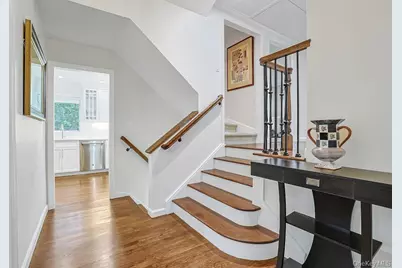 305 Stratton Road, New Rochelle, NY 10804 - Photo 3