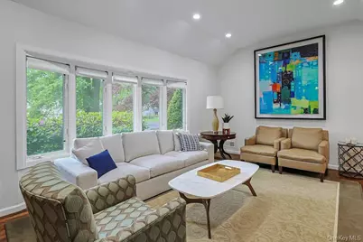 305 Stratton Road, New Rochelle, NY 10804 - Photo 13