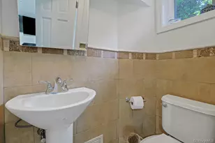 305 Stratton Rd, New Rochelle, NY 10804 - Photo 27