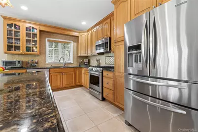 73 Redan Drive, Smithtown, NY 11787 - Photo 17
