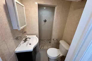 2910 Baisley Ave, Bronx, NY 10461 - Photo 15