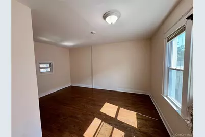 2910 Baisley Avenue, Bronx, NY 10461 - Photo 9