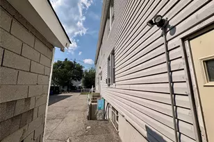 2910 Baisley Ave, Bronx, NY 10461 - Photo 3