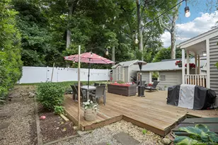 75 Chestnut Ave, Pelham, NY 10803 - Photo 33