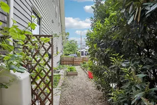 75 Chestnut Ave, Pelham, NY 10803 - Photo 35