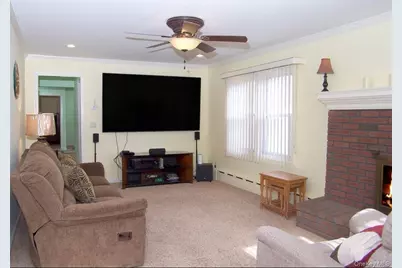 9 Inwood Avenue, Selden, NY 11784 - Photo 9