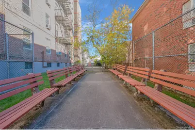 2552 E 7 Street #1H, Brooklyn, NY 11235 - Photo 3