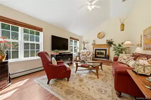 43 Ramblewood Dr, Newburgh, NY 12550 - Photo 17