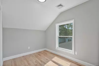 7600 Main Road #Unit 1, East Marion, NY 11939 - Photo 17