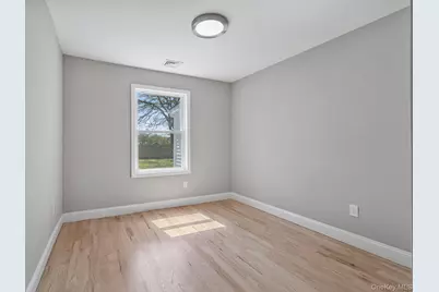 7600 Main Road #Unit 1B, East Marion, NY 11939 - Photo 17