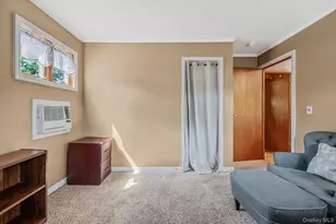 11 Windsor St, Islip, NY 11751 - Photo 27