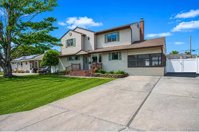 11 Windsor Street, Islip, NY 11751 - Photo 3