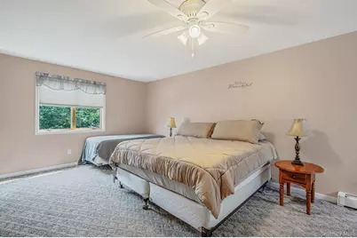11 Windsor Street, Islip, NY 11751 - Photo 21