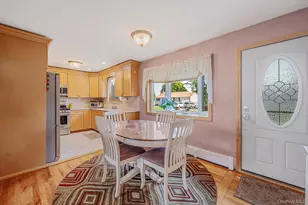 11 Windsor St, Islip, NY 11751 - Photo 13