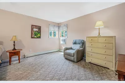 11 Windsor Street, Islip, NY 11751 - Photo 23