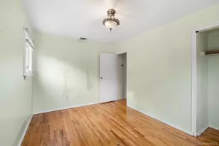 787 Vivian Ct, Baldwin, NY 11510 - Photo 23