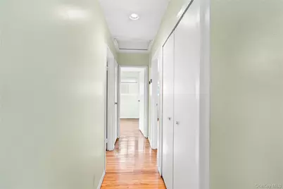787 Vivian Court, Baldwin, NY 11510 - Photo 19