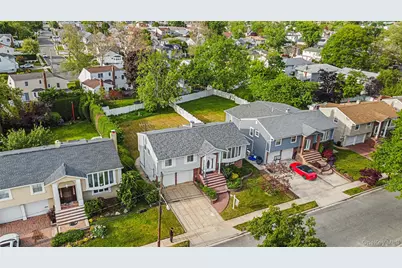 787 Vivian Court, Baldwin, NY 11510 - Photo 3