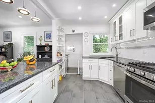 88 Smith Ave, White Plains, NY 10605 - Photo 9