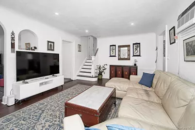 88 Smith Avenue, White Plains, NY 10605 - Photo 5