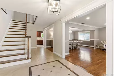 60 Tulipwood Drive, Commack, NY 11725 - Photo 3